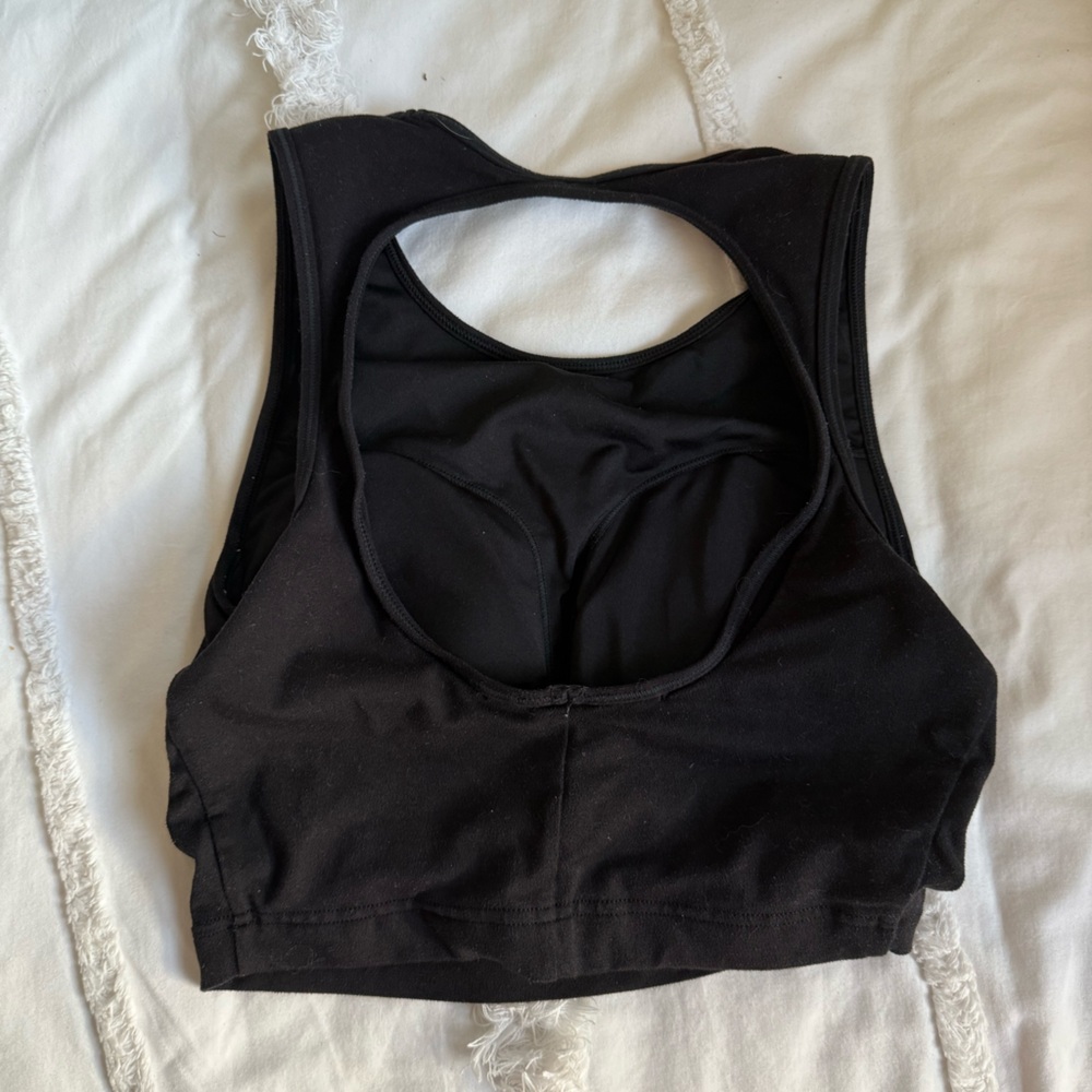 ALO Yoga Black Crop Backless Tank Top - Picture 5 of 8